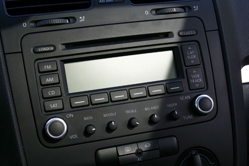 Why Does My Car Radio Volume Go Up and Down?