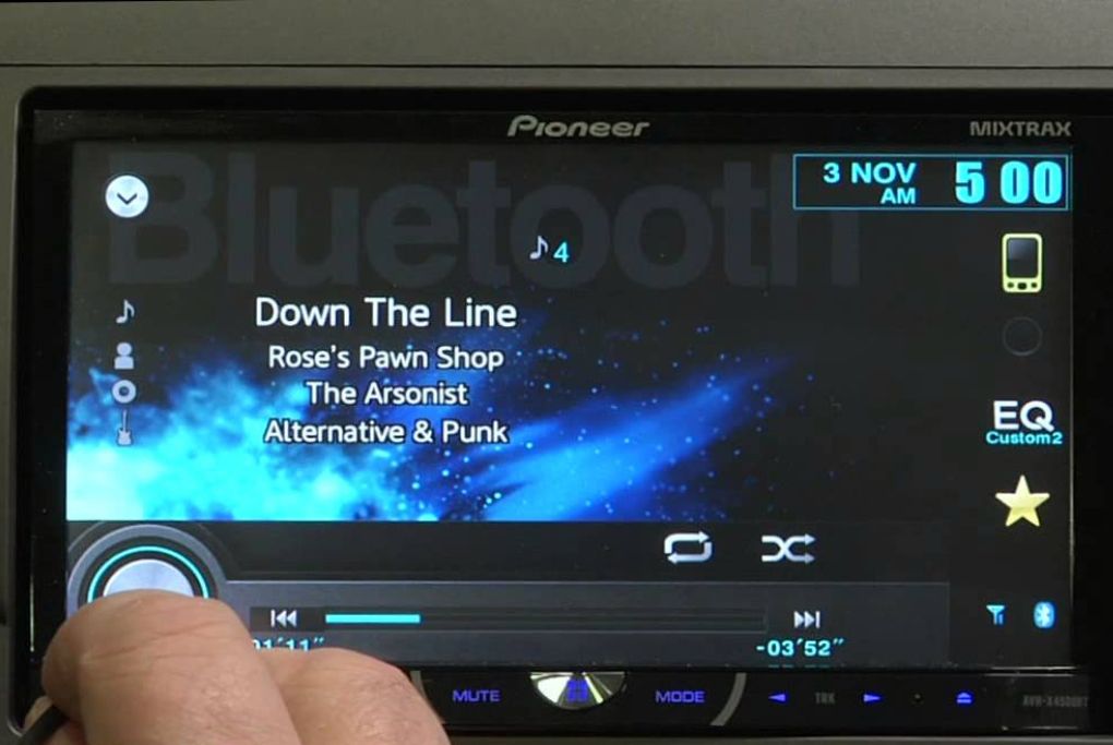How to Reset a Pioneer Radio